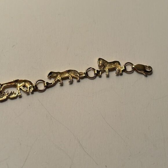 Dainty 10k Yellow Gold Noah’s Ark Bracelet 7.5” - Picture 7 of 11